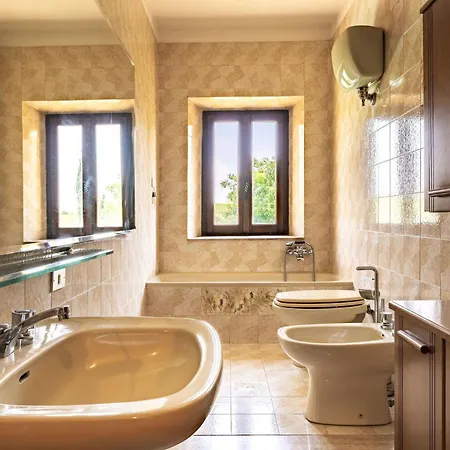 Casa La Cedrina, Pool, بيت للعطل