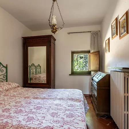 بيت للعطل Casa La Cedrina, Pool, Lornano