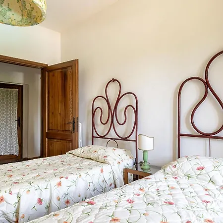 بيت للعطل Casa La Cedrina, Pool, Lornano