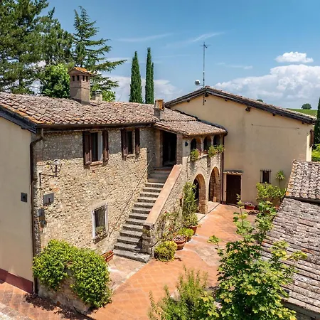 Casa La Cedrina, Pool, بيت للعطل Lornano